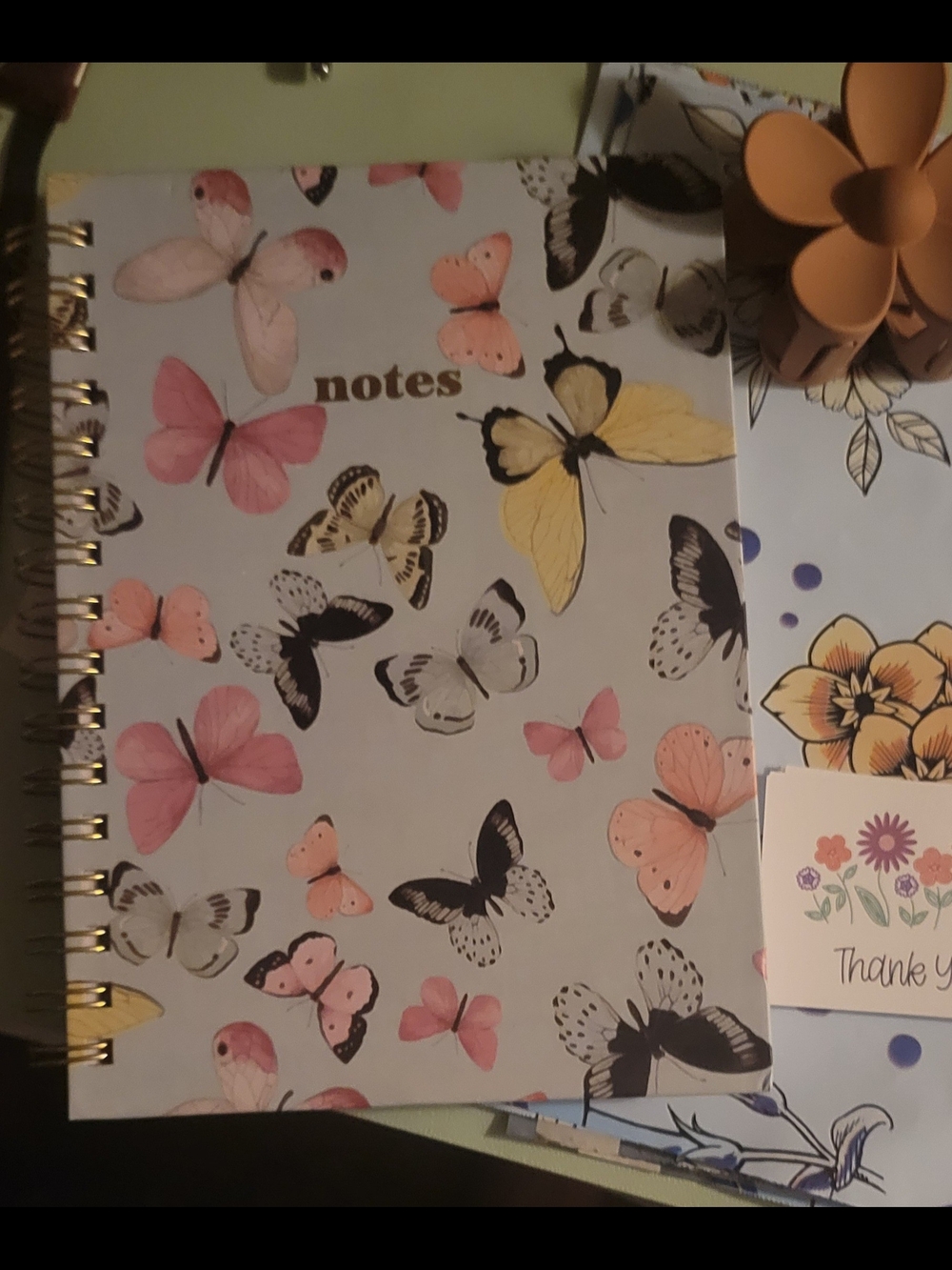 Floral & Butterfly Stationary Set with Flower Clip, (5) 10X13 Polys,stickers,pen - Picture 3 of 5